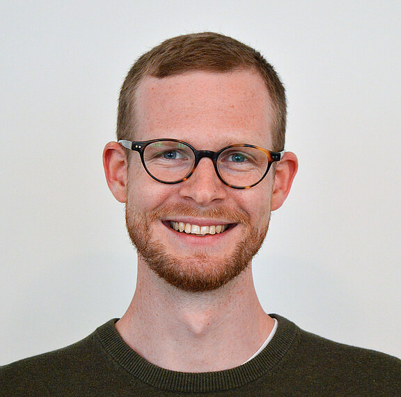 Danny-Hawk-Portraitbild2.jpg